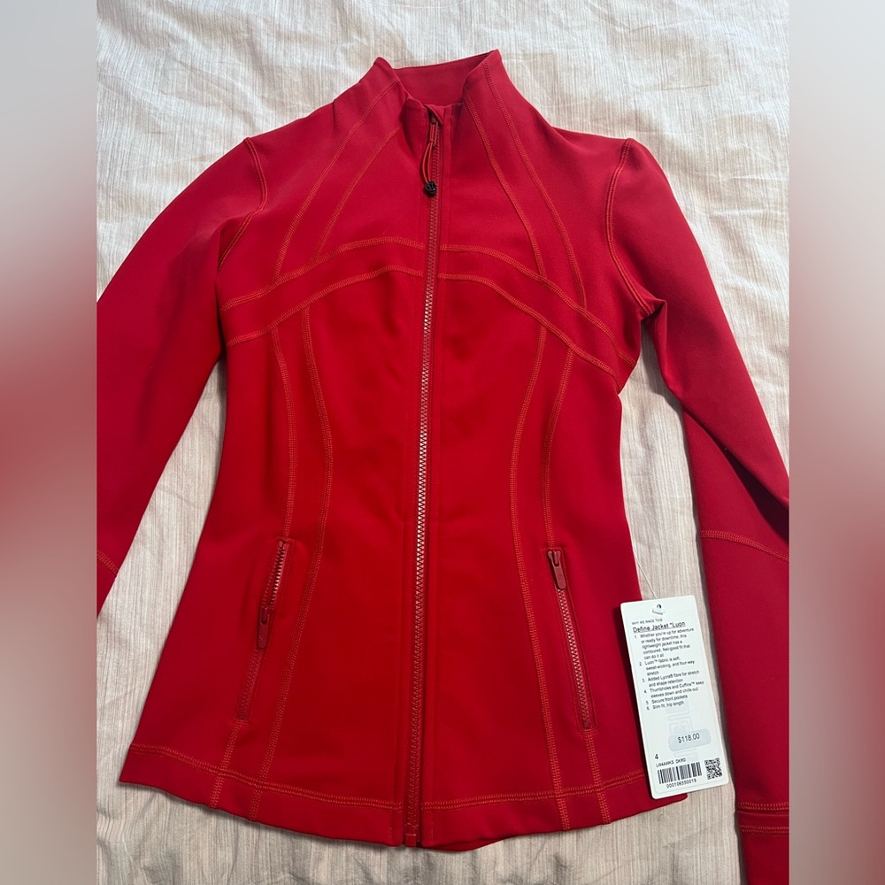 Lululemon define jacket size 4